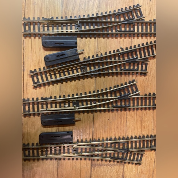 ATLAS HO train system Left and Right switches total of 4 - Picture 1 of 16